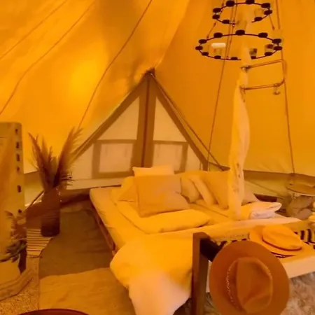 Garden Glamping Mirabelle Hotel Heuvelland Exterior photo
