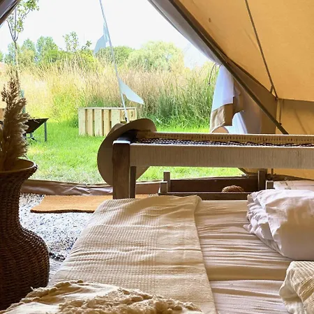 Garden Glamping Mirabelle Hotel Heuvelland Exterior photo